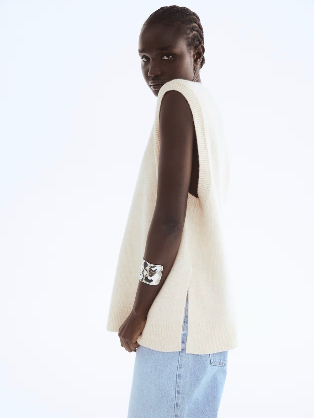 H&M Cream Sleeveless Knit Vest with Side Slits